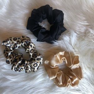 New 100% Mulberry silk scrunchies finest silk